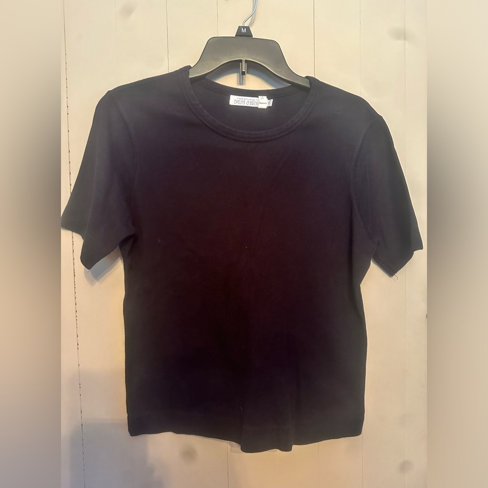 Evelyn and Arthur Medium black Tee Shirt